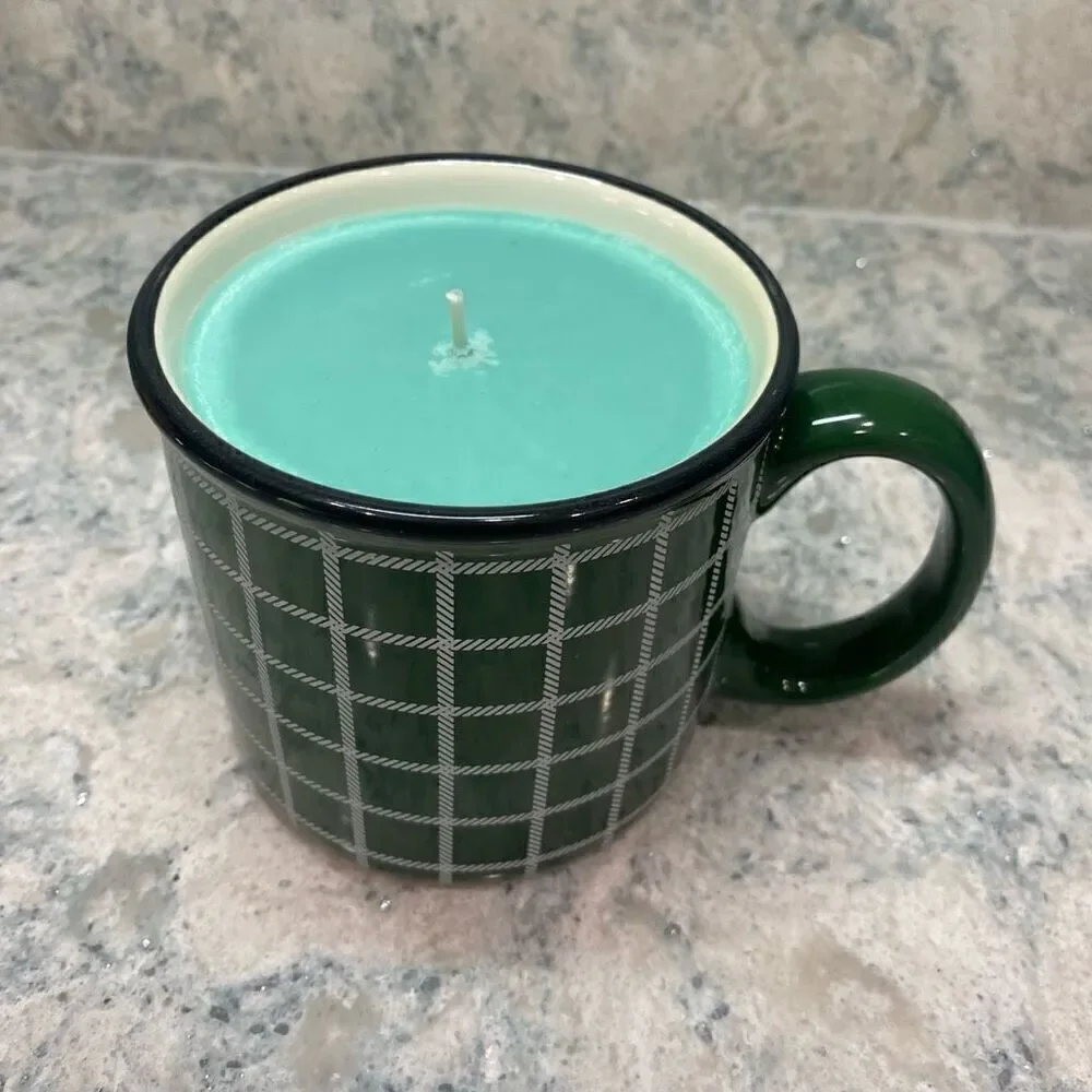 Pine Mist Scented Candle
